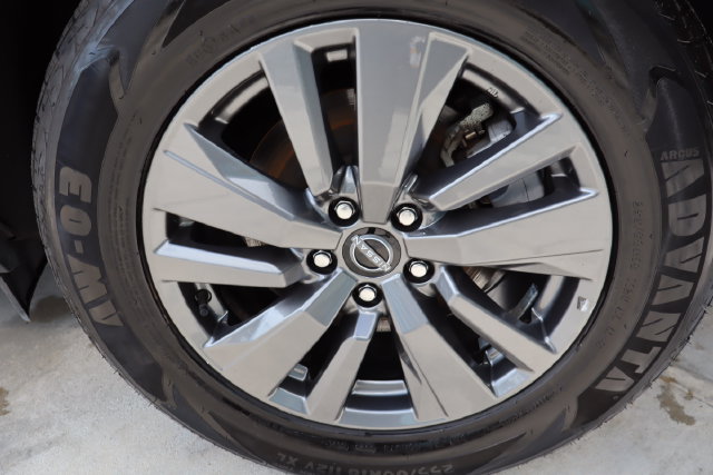 Used 2024 Nissan Pathfinder SV FWD image 43