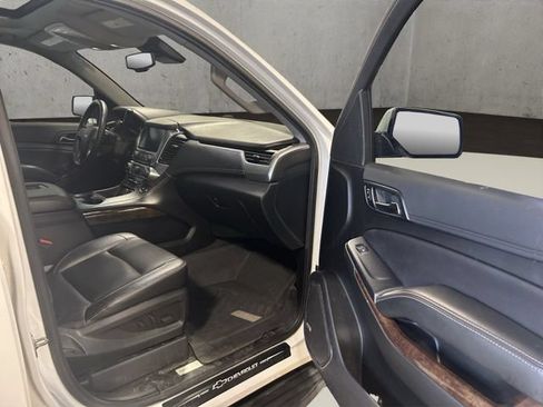 Used 2019 Chevrolet Tahoe LT AWD/4WD image 38