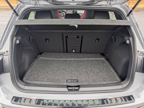 New 2026 Volkswagen GTI SE image 13