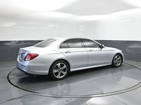 Used 2018 Mercedes-Benz E 300 image 15