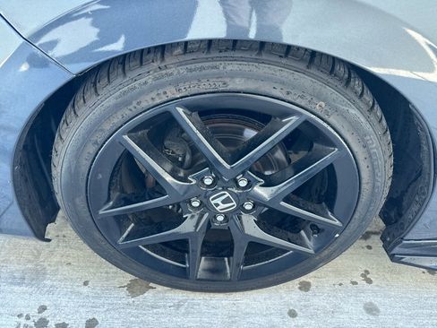 Used 2024 Honda Civic Sport image 17