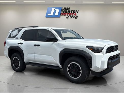 New 2026 Toyota 4Runner TRD Off-Road Premium AWD/4WD image 3