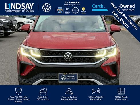 Certified 2022 Volkswagen Taos SEL w/ Panoramic Sunroof Package image 3