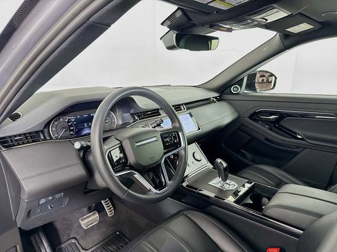 Used 2023 Land Rover Range Rover Evoque R-Dynamic SE AWD/4WD image 9