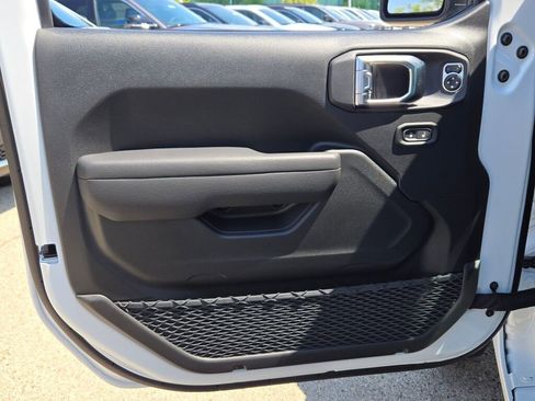 New 2025 Jeep Wrangler Sport S image 21