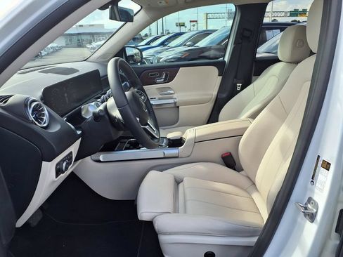 Used 2023 Mercedes-Benz GLB 250 image 16