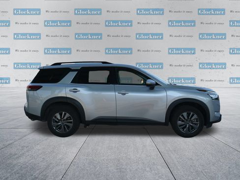 Used 2025 Nissan Pathfinder SV AWD/4WD image 4