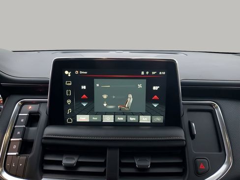 Used 2022 GMC Yukon XL AT4 image 39