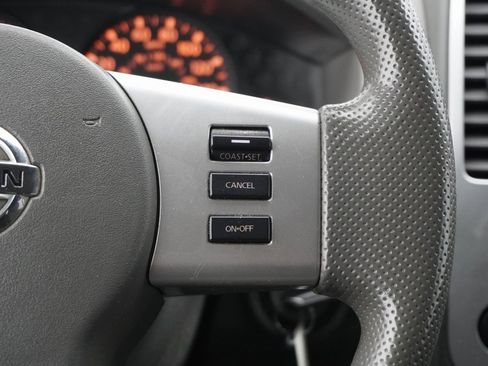 Used 2015 Nissan Frontier SV image 16