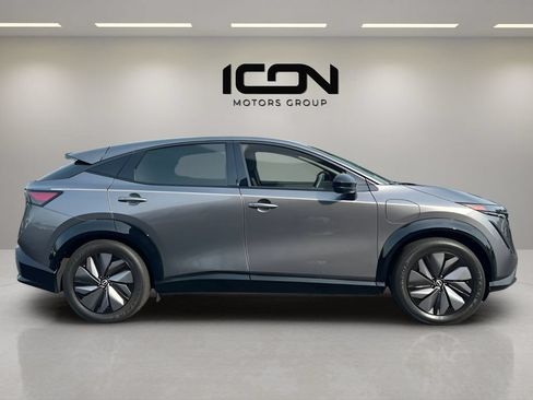Used 2024 Nissan Ariya AWD image 8