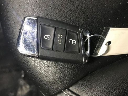 Used 2021 Volkswagen Atlas Cross Sport SE image 44