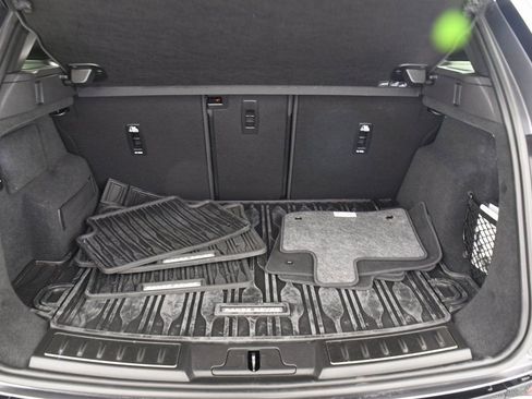 Certified 2025 Land Rover Range Rover Evoque Dynamic SE image 24