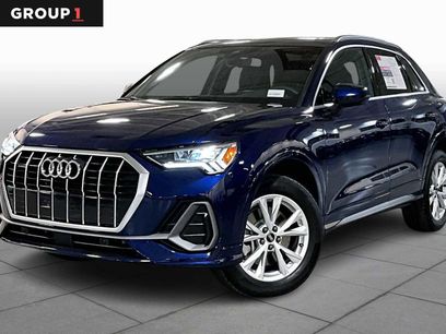 Certified 2025 Audi Q3 2.0T Premium w/ Convenience Package
