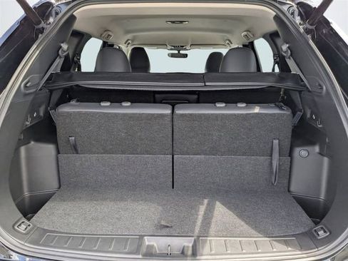 Used 2025 Mitsubishi Outlander AWD image 12