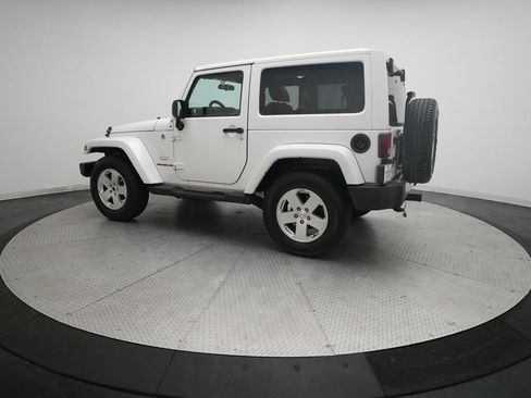Used 2012 Jeep Wrangler Sahara w/ Connectivity Group AWD/4WD image 30