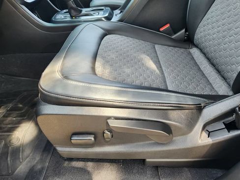 Used 2020 Chevrolet Colorado Z71 AWD/4WD image 24