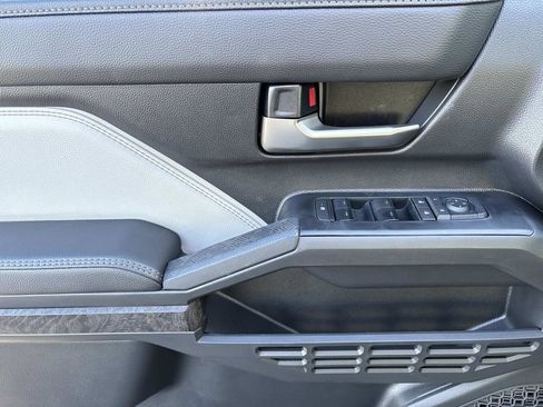 New 2026 Toyota Tacoma Limited AWD/4WD image 21