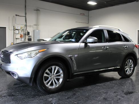 Used 2017 INFINITI QX70 2WD w/ Premium Package image 6