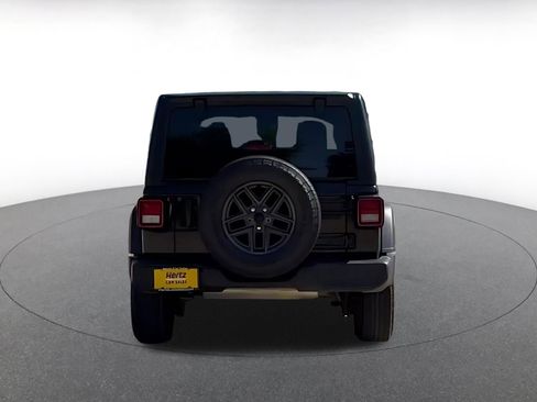 Used 2025 Jeep Wrangler Unlimited Sport AWD/4WD image 11