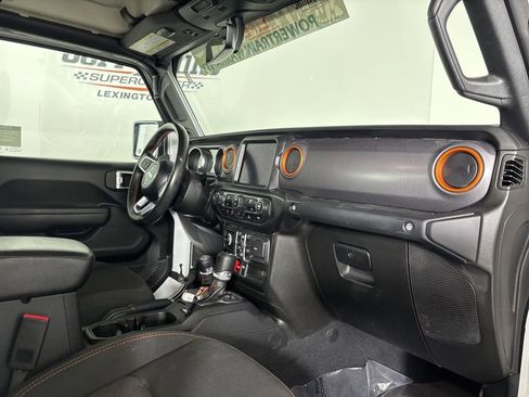 Used 2023 Jeep Gladiator Mojave w/ Trailer Tow Package image 28