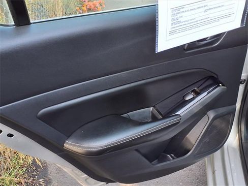 Used 2023 Nissan Altima 2.5 SV image 7