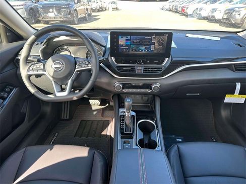 New 2025 Nissan Altima 2.5 SR w/ SR Premium Package image 9