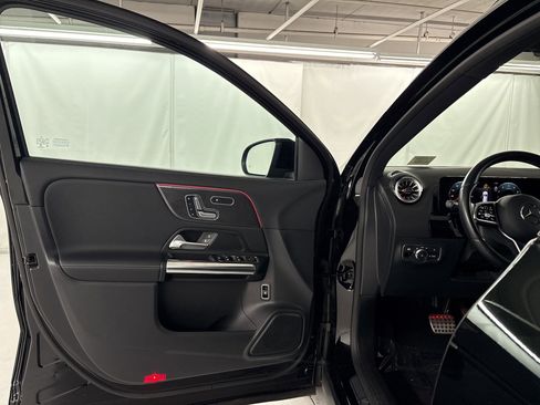 Certified 2023 Mercedes-Benz GLA 250 4MATIC image 5