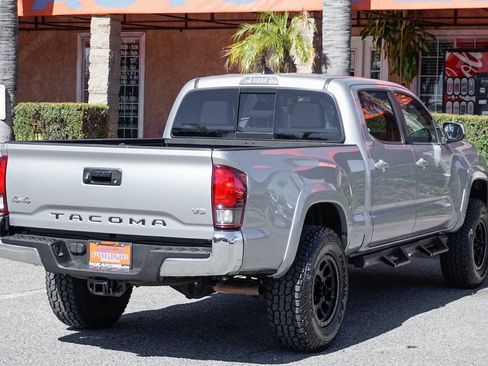 Used 2018 Toyota Tacoma SR5 image 8