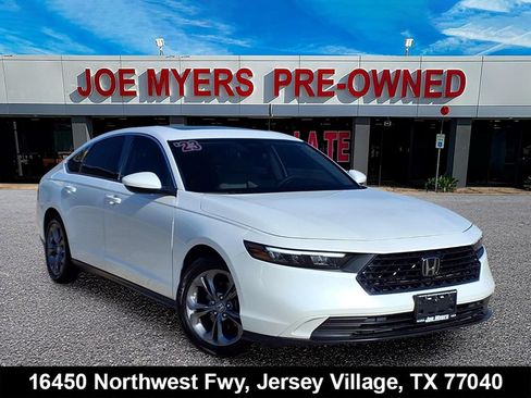 Used 2023 Honda Accord EX image 1
