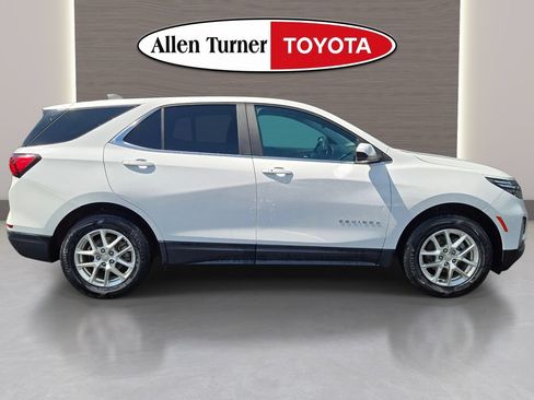 Used 2022 Chevrolet Equinox LT AWD/4WD image 6