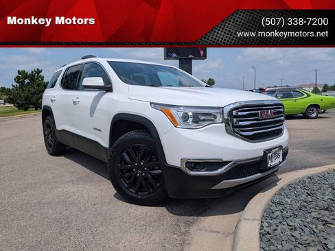 Used 2017 GMC Acadia SLT AWD/4WD image 1