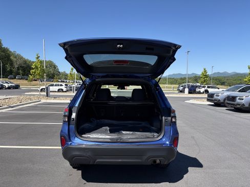 New 2026 Subaru Forester Premium AWD/4WD image 9