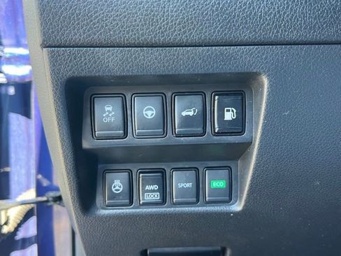 Used 2020 Nissan Rogue SL AWD/4WD image 18