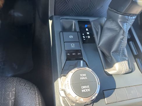 Used 2025 Toyota 4Runner SR5 image 21