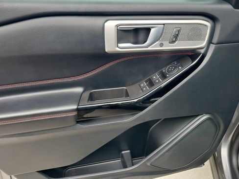 Used 2022 Ford Explorer ST-Line RWD image 23