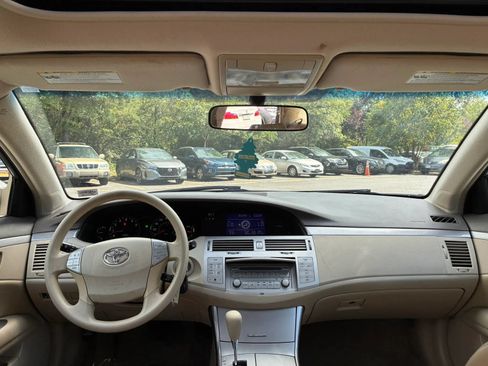 Used 2005 Toyota Avalon XL FWD image 14