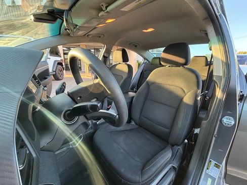 Used 2019 Hyundai Elantra SEL w/ Cargo Package image 20