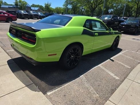 Used 2023 Dodge Challenger R/T Scat Pack w/ T/A Package RWD image 6