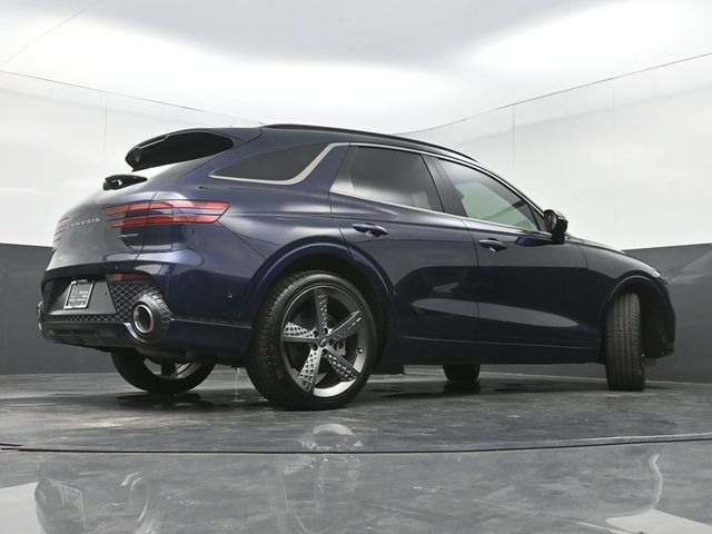 Used 2022 Genesis GV70 3.5T Sport w/ Sport Prestige Package AWD/4WD image 38