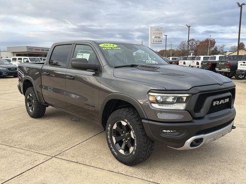 Used 2024 RAM 1500 Rebel image 12