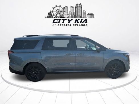 New 2027 Kia Carnival SX FWD image 7