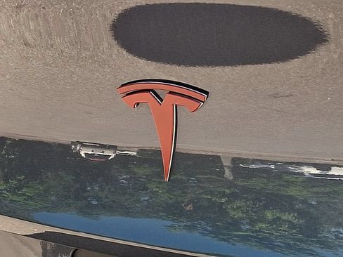 Used 2023 Tesla Model Y Long Range AWD/4WD image 34