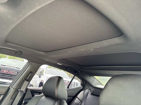 Used 2023 Nissan Maxima SR w/ Sport Mat Group FWD image 17