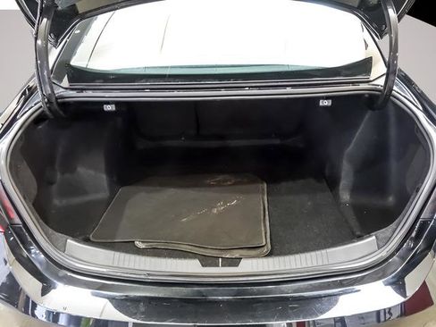 Used 2024 Chevrolet Malibu LT image 24