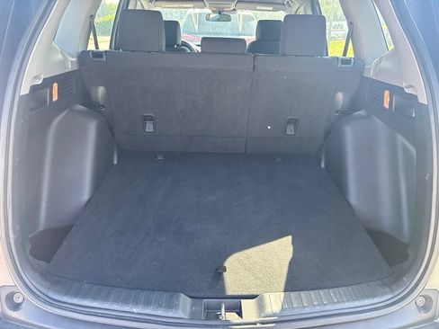 Used 2020 Honda CR-V LX image 10
