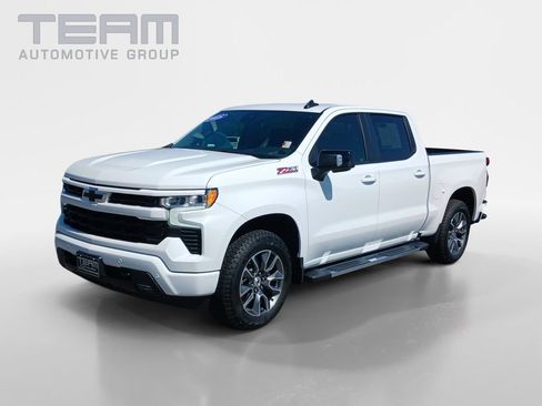 Used 2025 Chevrolet Silverado 1500 RST w/ Convenience Package II AWD/4WD image 3