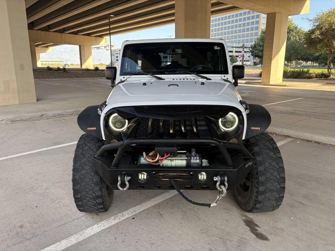 Used 2018 Jeep Wrangler Unlimited Sport S AWD/4WD image 3