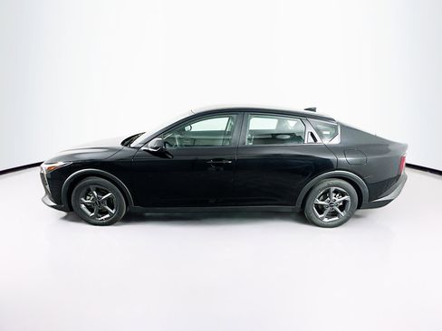 Used 2025 Kia K4 LXS image 4