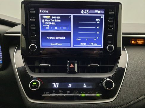 Used 2021 Toyota Corolla SE image 25