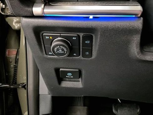 Used 2025 Ford Expedition Tremor AWD/4WD image 39